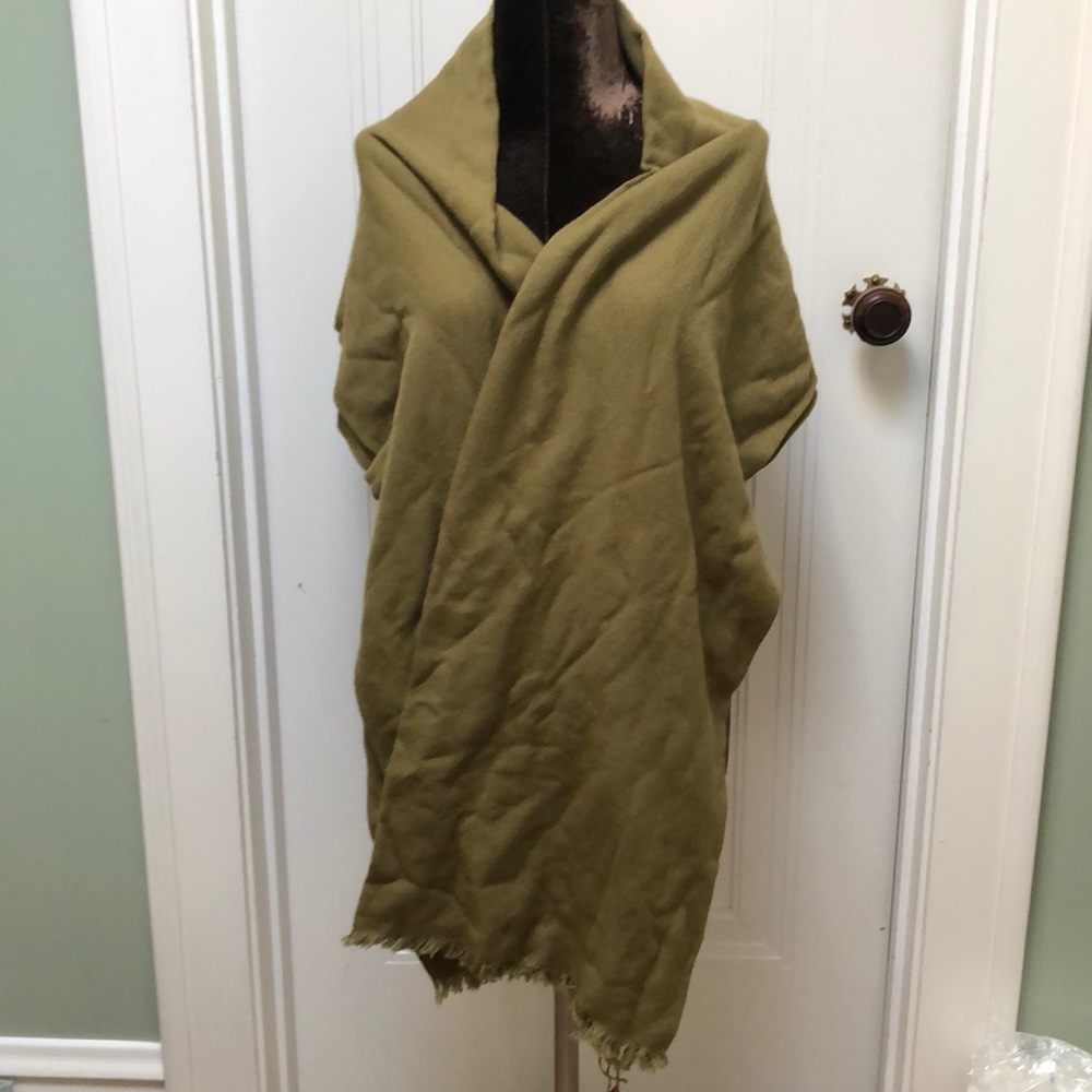Loro Piana  Cashmere/Silk Wrap NWT